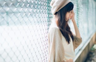拽一点的网名:闹够了就到我怀里来